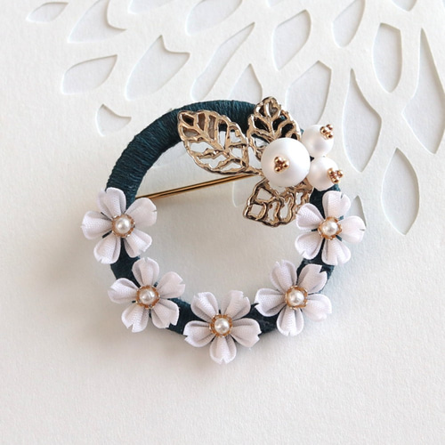 ブローチ 【桜のリングブローチ】 | つまみ細工 ブローチ コサージュ