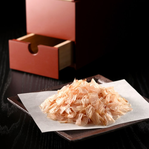 とろけるような食感！伝統の技で極薄に削り上げたかつお節「本枯節6袋