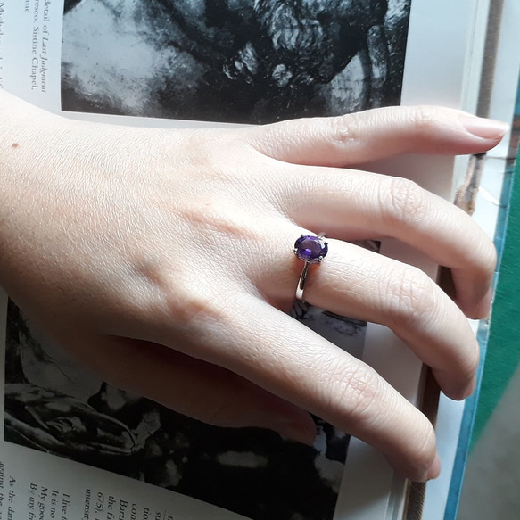 925銀白金 紫水晶Amethyst 橢圓切面爪鑲戒指 VVS 6*8mm 第4張的照片