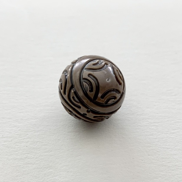 ルースタヒチアンパール (彫刻入り)