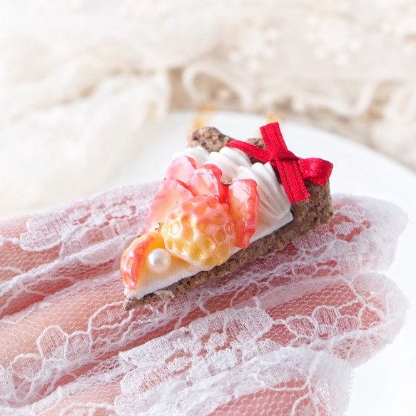 ♔リボンでおめかし♔ プリンセス いちごタルトケーキ（受注生産） 3枚目の画像