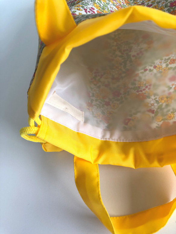 撥水ナイロンの上履き袋　黄色小花 3枚目の画像