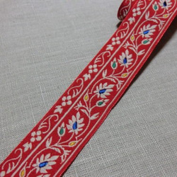 フランスヴィンテージ　赤い刺繍トリム　A 2枚目の画像