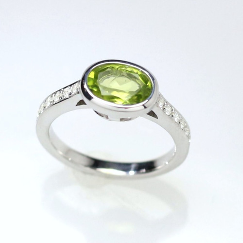 pt900 ペリドット リング