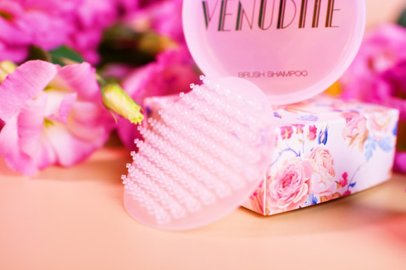 [Venudite Cosmetics] 玫瑰蜂蜜粉撲刷具清潔皂組 (附專利潔刷墊) 第4張的照片