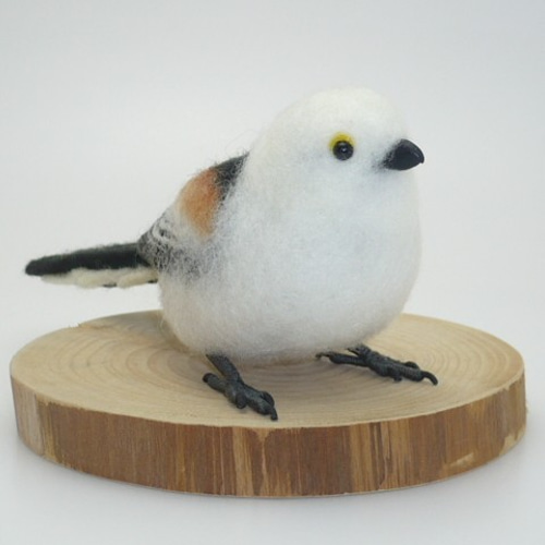 シマエナガ Amazon.co.jp: シマエナガ 鳥 置物 オブジェ BIRDIE BILL LONG