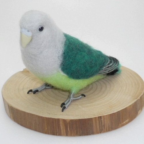 専用ページ　羊毛フェルト　可愛いクルマサカオウムフィギュア　鳥　オーダー 専用ページ 羊毛フェルト 可愛いクルマサカオウムフィギュア 鳥