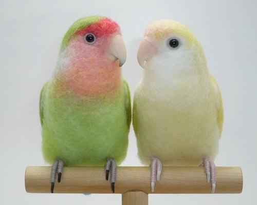オーダー品] コザクラインコ2体＋止まり木 / 羊毛フェルト リアル
