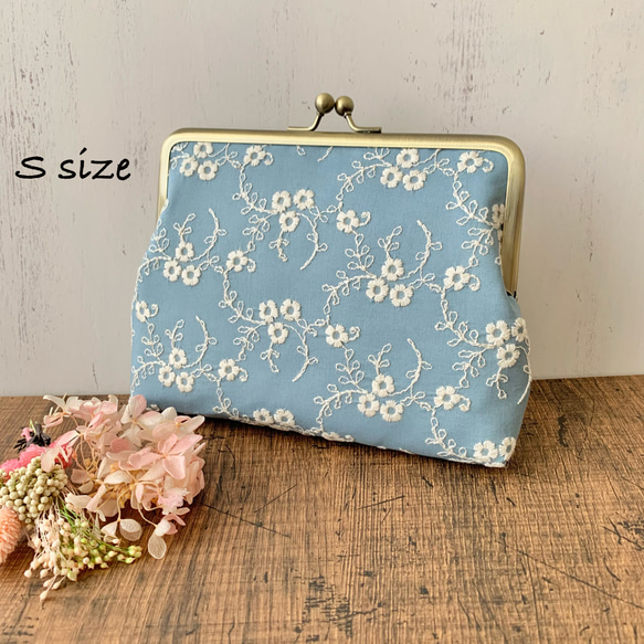 Sサイズ がま口 母子手帳ケース 水色 アンティークブルー 刺繍