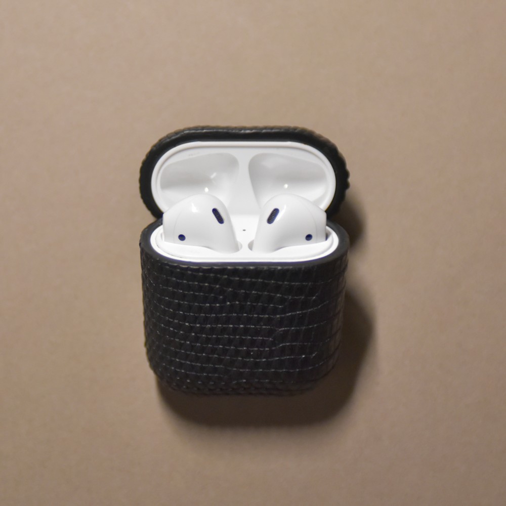 リザード AirPods用ケースカバー【ブラック】エアポッドケースカバー