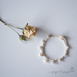 蕾絲施華洛世奇珍珠花邊手鍊（生成） 第2張的照片