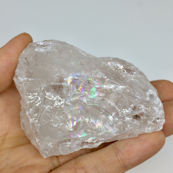 水晶ポイント　原石　虹入り 虹入り水晶 ポイント 原石 約121g 水晶 天然石 パワーストーン