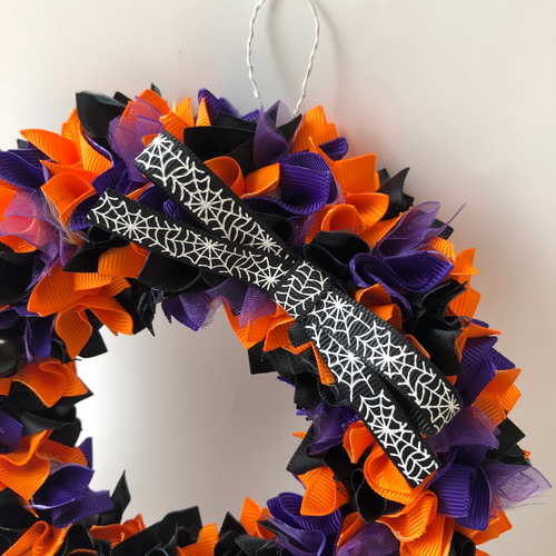 シックなハロウィンリボンリース リース Uzuki 通販 7901487｜Creema