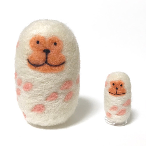 春よ来い！ピンクが眩しい羊毛フェルトのお花見桜おサル(手のひら 