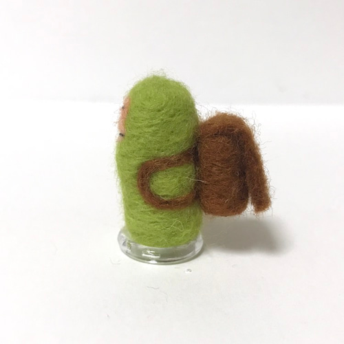 羊毛フェルト　ランドセルを背負った猫の一年生 新入学祝い！羊毛フェルトの茶色ランドセル背負った黄緑1年生おサル