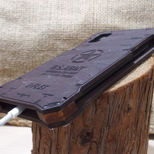 iPhone XR ウッドケース ミリタリー U.S.ARMY 米軍仕様 木製 木の