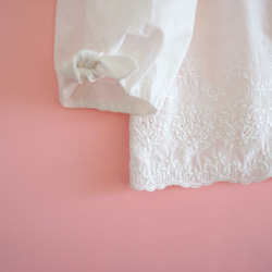 ★出售★棉麻袖絲帶刺繡蕾絲上衣38白色 第3張的照片
