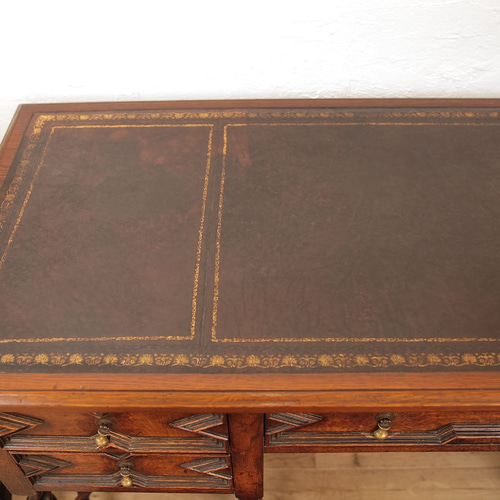 イギリスアンティーク家具 レザートップ ツイストレッグ ライティング