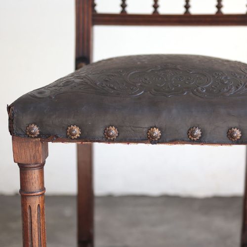 フランスアンティーク家具 ヴィンテージ レザー アンリ2世様式