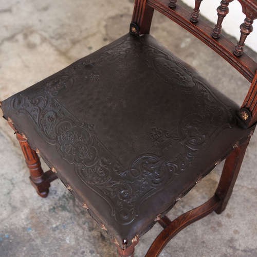 フランスアンティーク家具 ヴィンテージ レザー アンリ2世様式