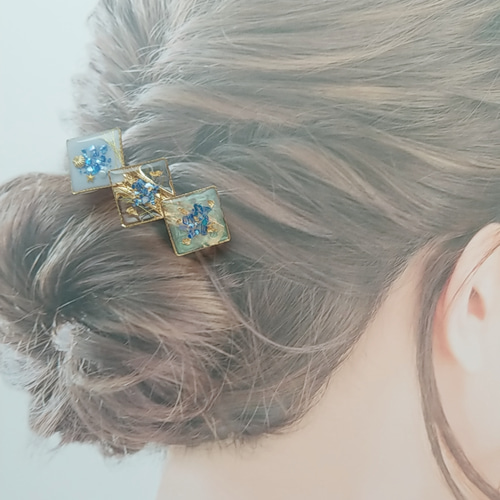 レジンヘアゴム　大ぶり　ラタン　軽い　夏　ブルー　お花たっぷり　くすみ レジンヘアゴム大ぶりラタン軽い夏ブルーお花たっぷりくすみ