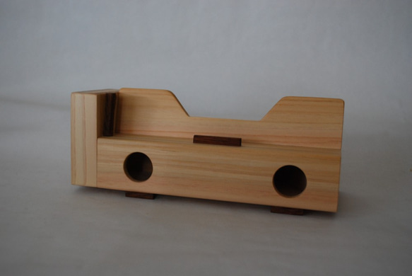 木製(ヒノキ材)スマホスタンド・スピーカー（横置き型） 3枚目の画像