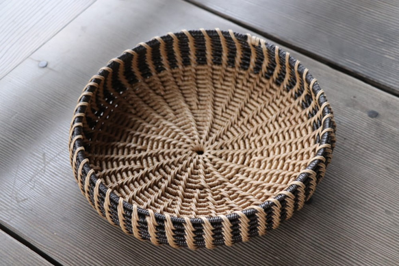 ◆1点限定◆ナチュラルインテリア＊かご・小物入れ　（2色使い） 1枚目の画像