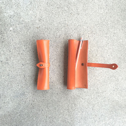 櫪木皮革Makimono筆盒精緻窄橙色 第1張的照片