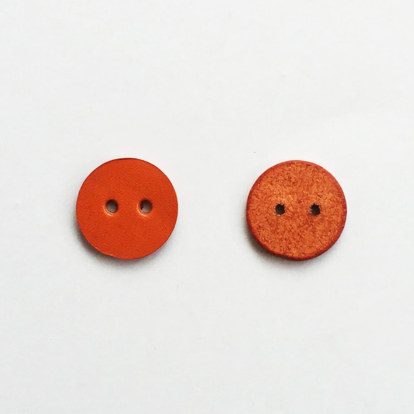“三套”每一個手工製作，質樸的皮革橙色按鈕 第2張的照片