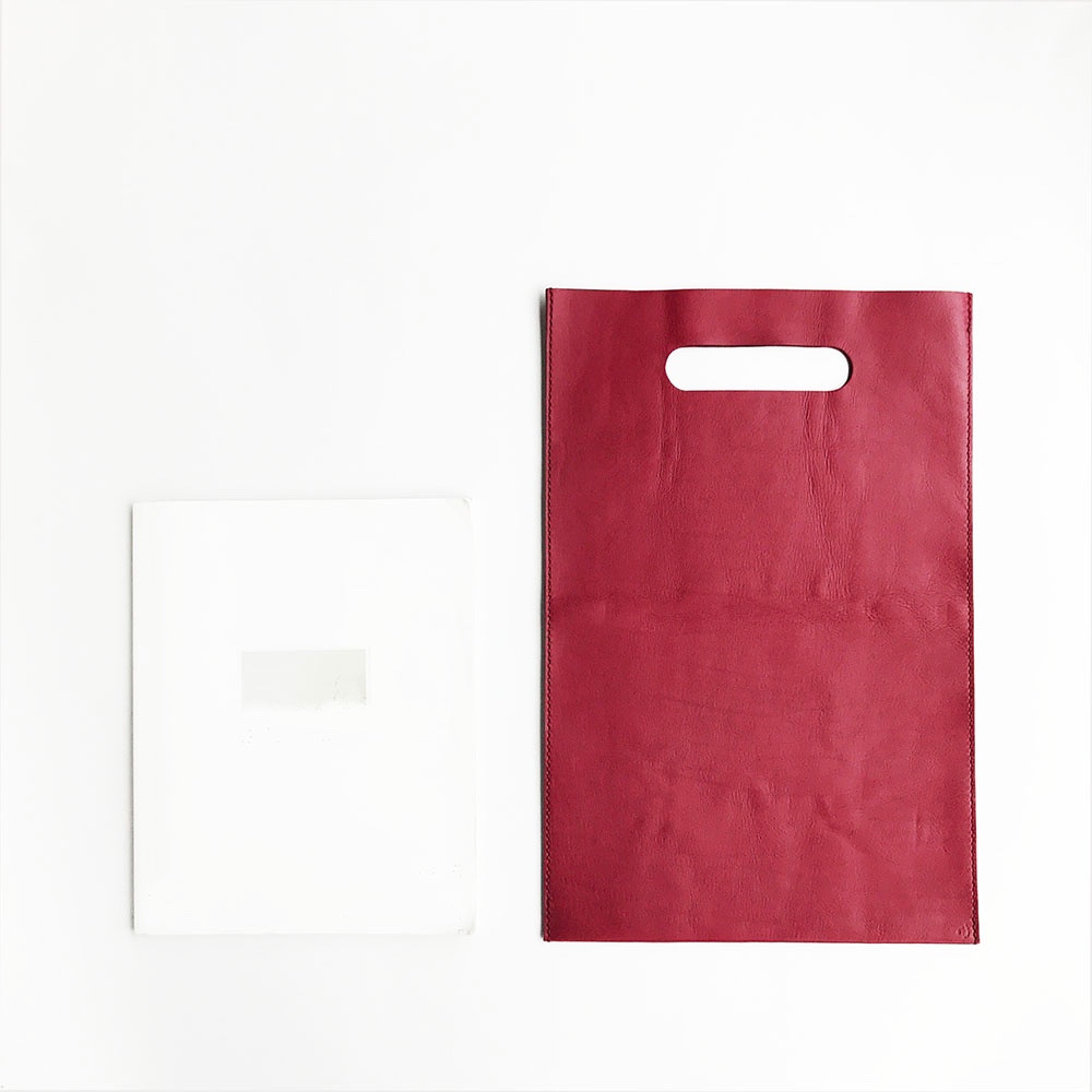 トレンドゥラムの本屋さんバッグ　雑誌サイズ　エンジ