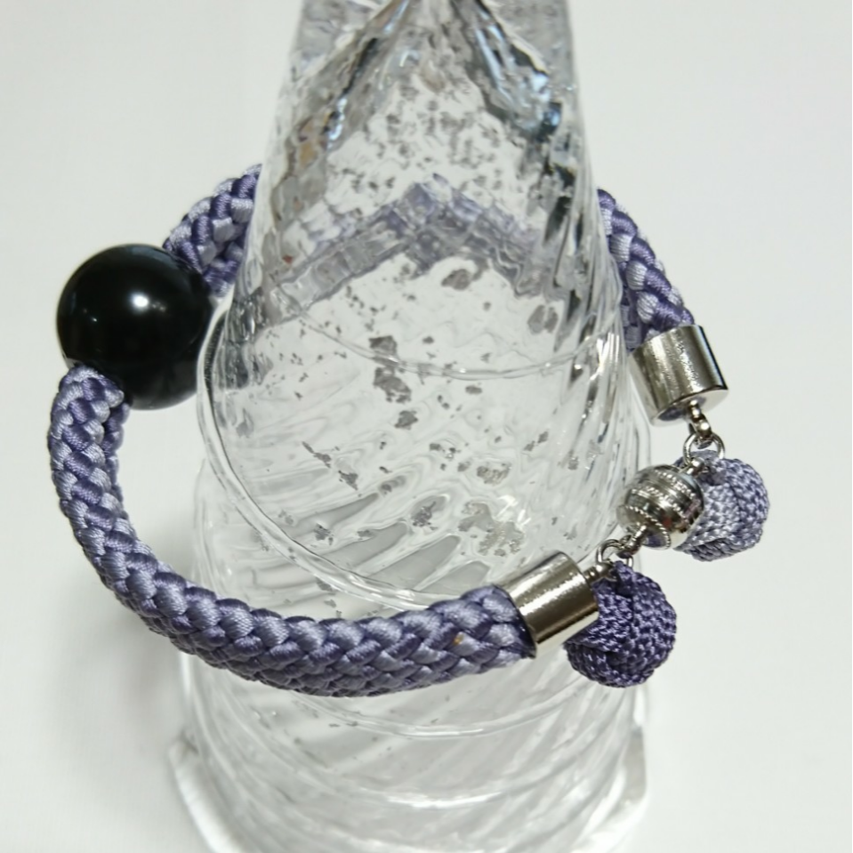【組紐(くみひも)】#着物にもブレスレット# 正絹ブレスレット ＃和アクセサリー＃ブレスレット＃川連塗り#ゆらゆら