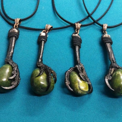 骨董　プレスガラス　ジェダイグリーン　鳩　小鳥　翡翠色　練りガラス　小物入れ 骨董 プレスガラス ジェダイグリーン 鳩 小鳥 翡翠色 練りガラス