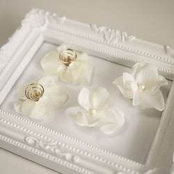 ウエディング・浴衣ヘアに！お花のヘアピアス（ホワイト） 2枚目の画像