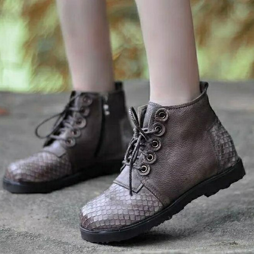 牛革 ブーティ(くるぶし丈のショートブーツ) 快適な履き心地