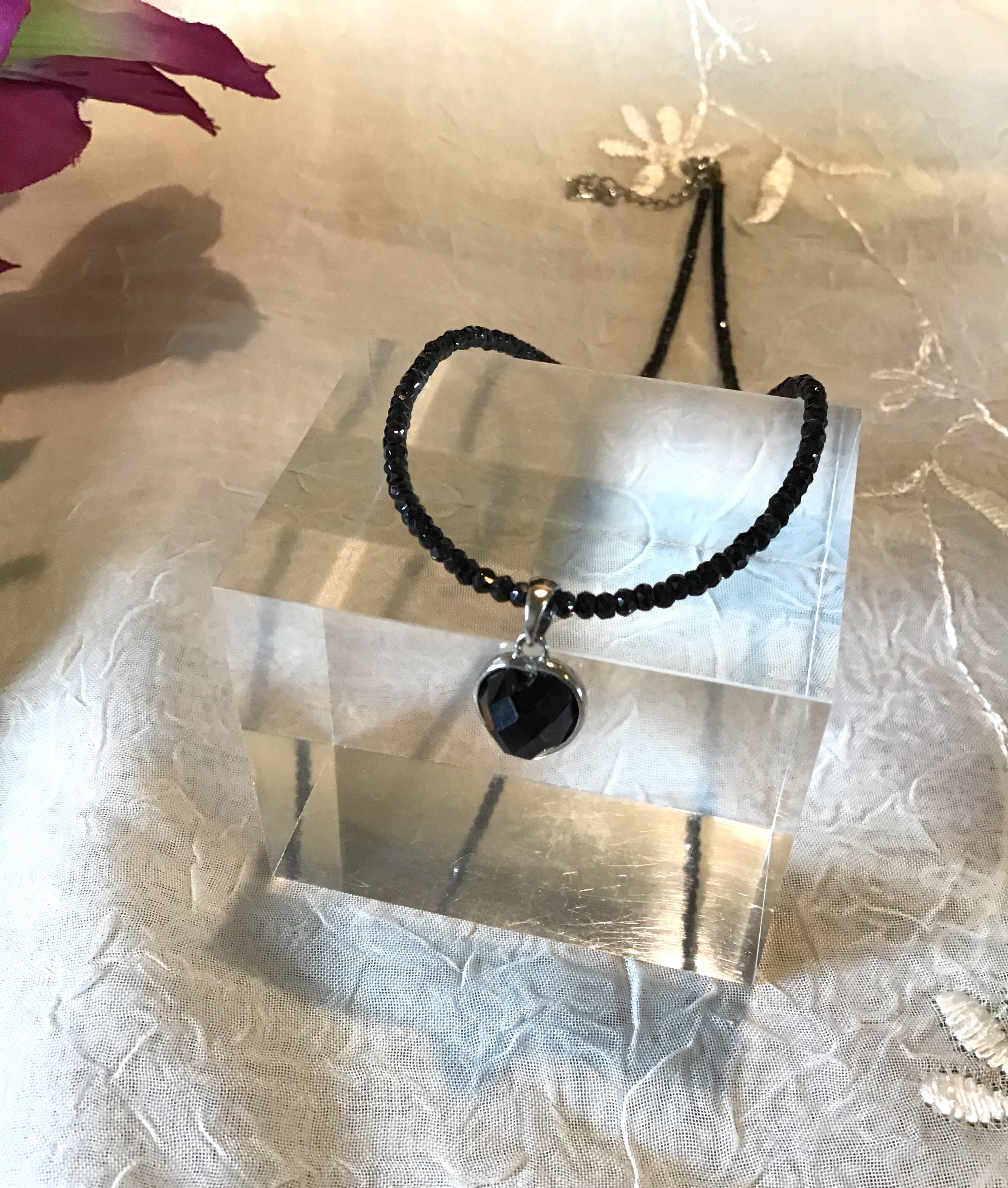 キラキラ！！　ブラックスピネルハートネックレス