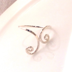 【再販5】*銀のつる草のミディリング SV925 スターリングシルバー リング 指輪 2枚目の画像