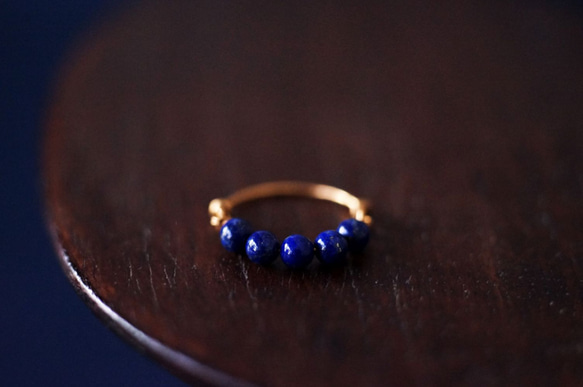 【再販29】人気*14KGFラピスラズリの粒 リング２ Creema 1枚目の画像