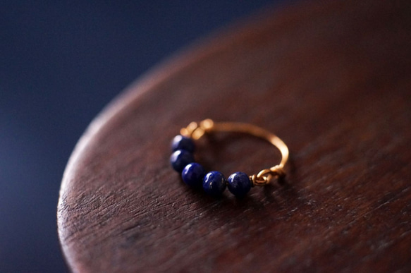 【再販29】人気*14KGFラピスラズリの粒 リング２ Creema 2枚目の画像