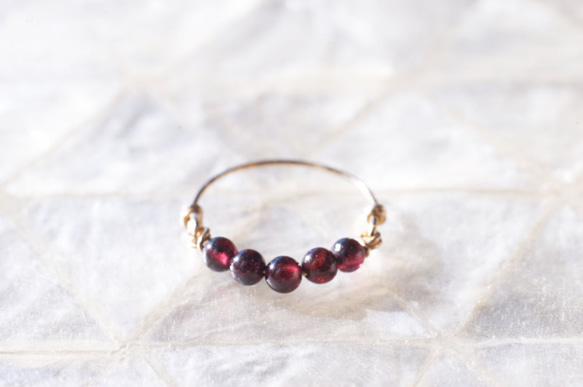 【再販3】*14KGF ガーネットの粒リング  誕生石 1月　Creema 6枚目の画像