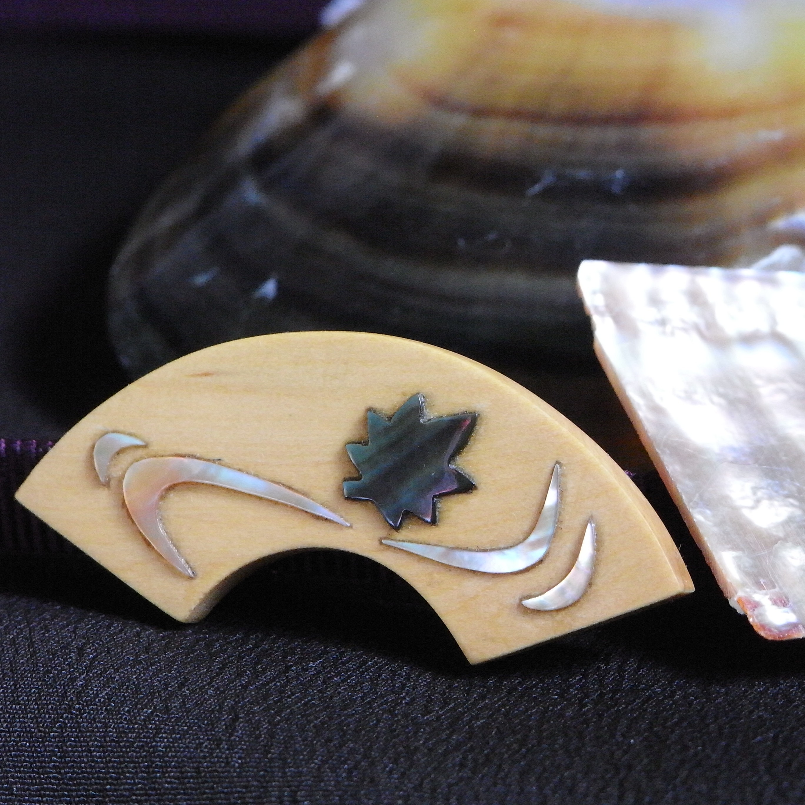 竜田川 螺鈿象嵌 帯留 三分紐用