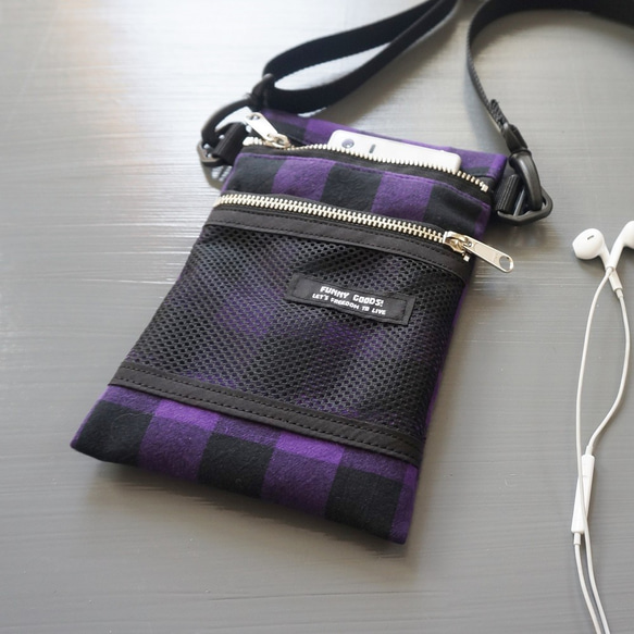 肩帶可供選擇！紫色格紋直立式迷你智慧型手機包 第3張的照片