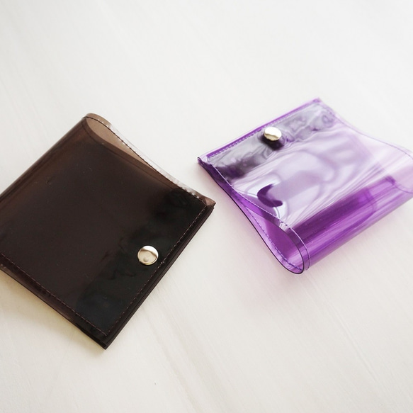 携帯用サージカルマスクケース　夏クリアケース（紫、黒、白） 2枚目の画像