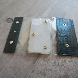 帶鏈條的真皮和 PVC 筆記本型智能手機保護套“Skeleton”iPhone 保護套 第5張的照片