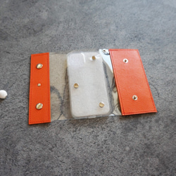 帶鏈條的真皮和 PVC 筆記本型智能手機保護套“Skeleton”iPhone 保護套 第3張的照片
