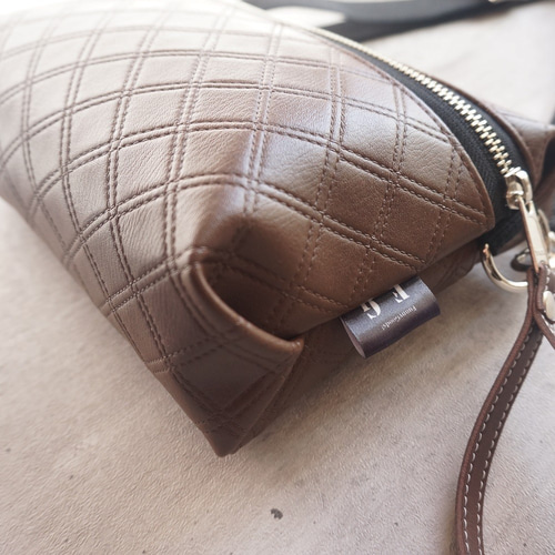 キルティング ミニショルダーバッグ【撥水エコレザー クロスボディ