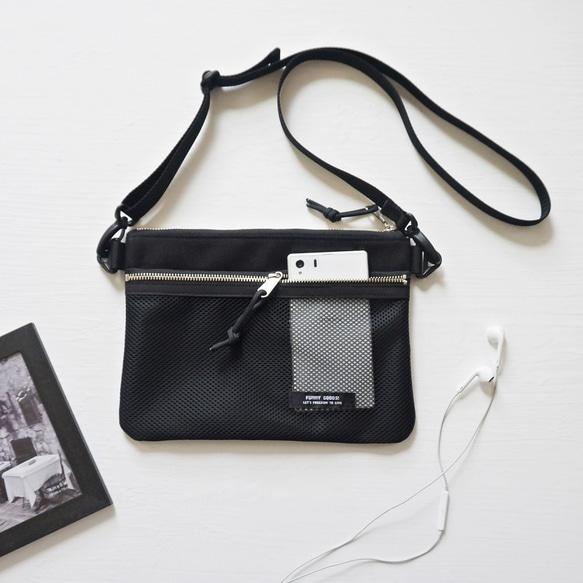 ダブルジップサコッシュBAG