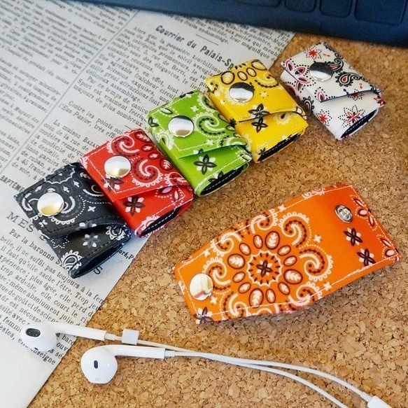 耳機線纏繞清除收藏[佩斯利頭巾花紋]橙色 第6張的照片
