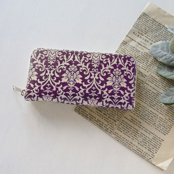 斯堪的納維亞深紫色圓形拉鍊長皮夾【錦緞圖案】生態皮革 第1張的照片
