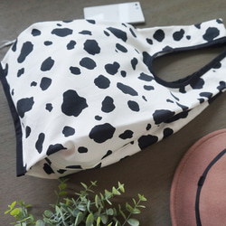 S尺寸白色購物袋型環保袋（牛紋、狗、貓） 第3張的照片