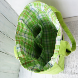 １１号帆布のツートンカラーのトートバッグ【Ｍサイズ】若草色×黄緑チェック 3枚目の画像